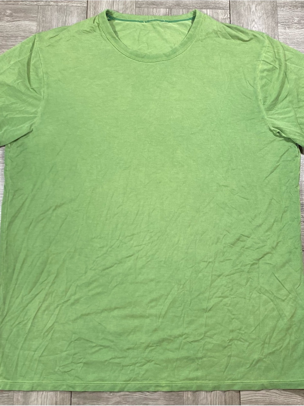 Lululemon Men's Basic Tee - Green Short Sleeve Crew Neck Athletic T-Shirt - XL